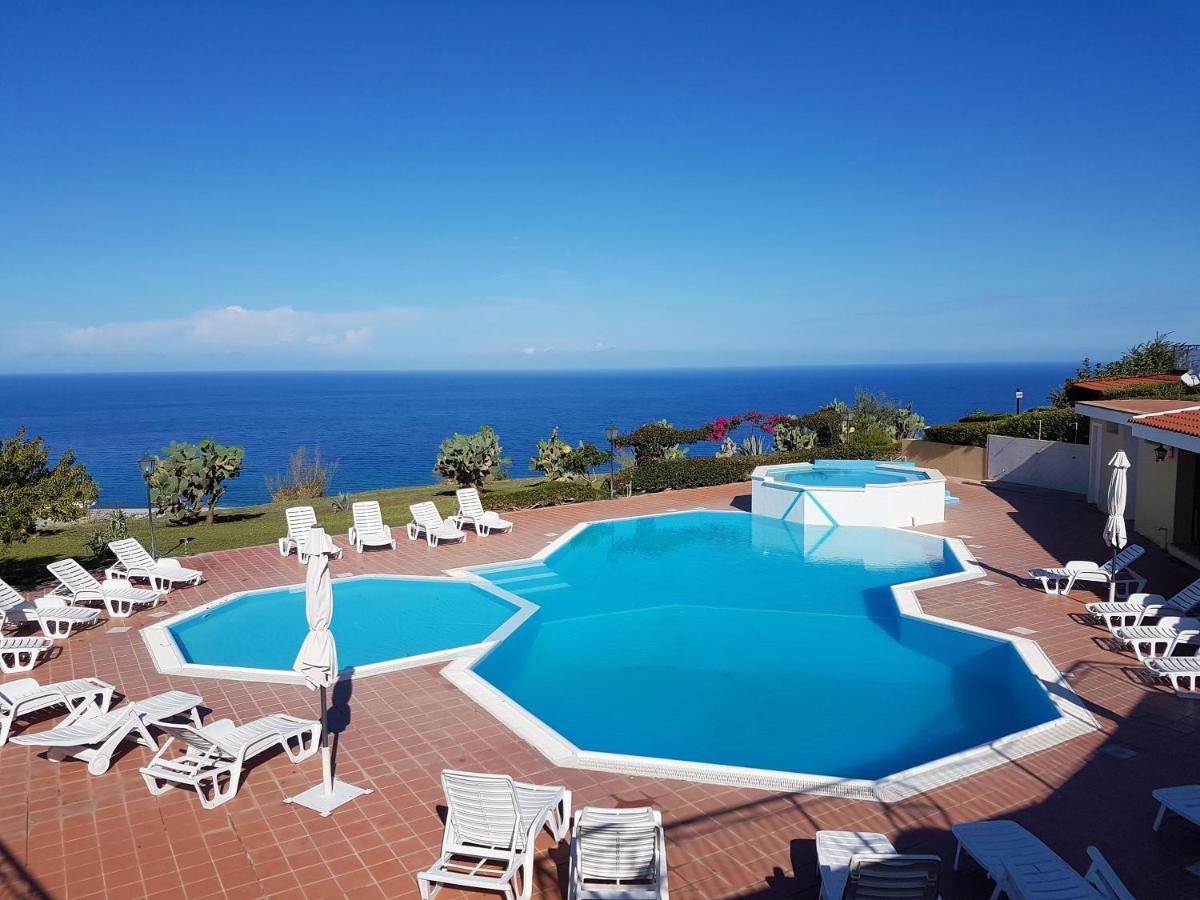 Blue Diamond Apartment Parghelia Exterior photo