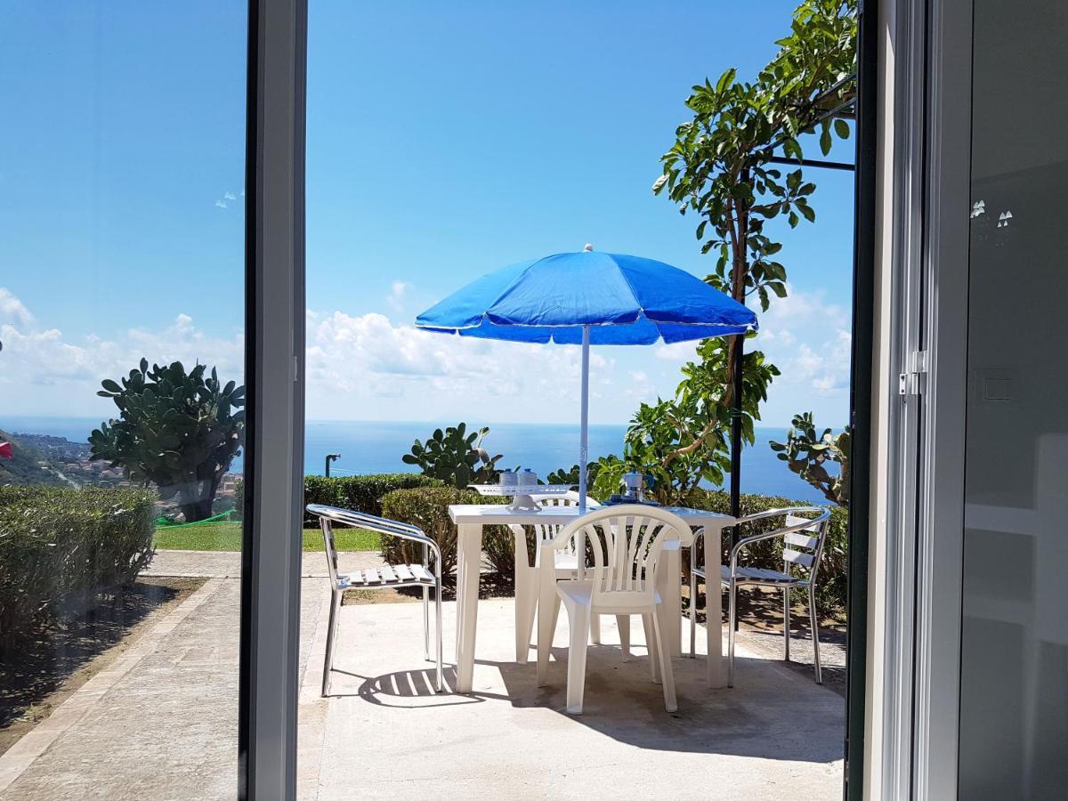 Blue Diamond Apartment Parghelia Exterior photo